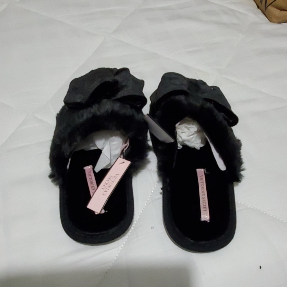 Black slippers